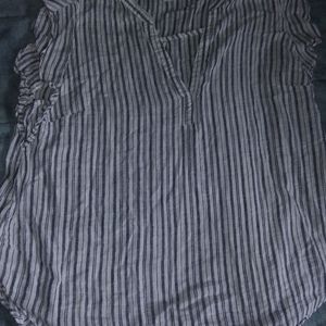Aeropostale navy and white striped shirt
